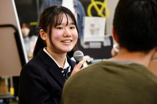 クロストークに登壇した梅原望さん(附設高1年)