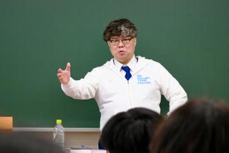久留米大附設教員による特別講義「受験で終わらない英語学習」