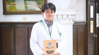 病理部の安倍秀幸技師が「日本臨床細胞学会 技師賞（学術部門）」を受賞