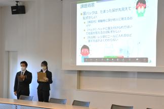 尿パックカバー開発チームの松永さん、市川さん