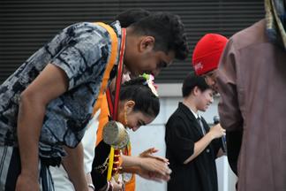 優勝チームには手作りのメダルが授与されました