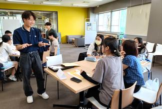何をしているところでしょうか?