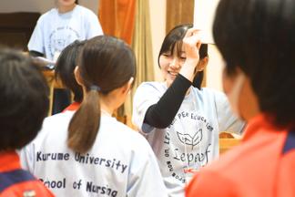 はじめに簡単なゲームで親睦を深めました