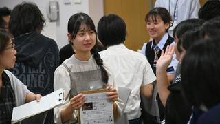 久留米シティプラザと連携「新しい演劇鑑賞教室」へ学生たちが参加しています
