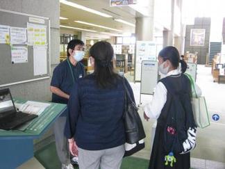 キャンパス見学 御井図書館