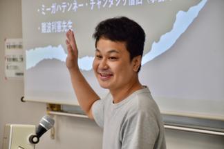 SNECC日本語教師の難波利憲先生