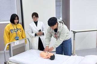 在宅看護技術（JANAモデル人形）