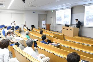 質疑応答の様子