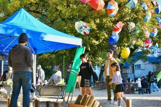 輪投げやすトラックアウトなどの竹あそび