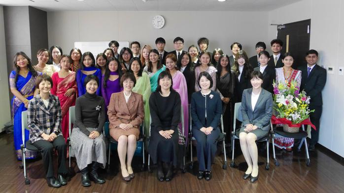 留学生別科の修了式を挙行