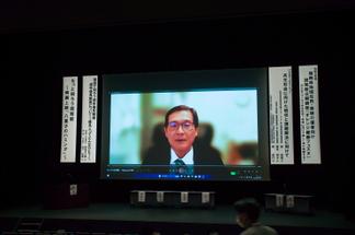 挨拶する福岡県認知症医療センター センター長 小曽根 基裕 教授（久留米大学医学部 神経精神医学講座 主任教授）