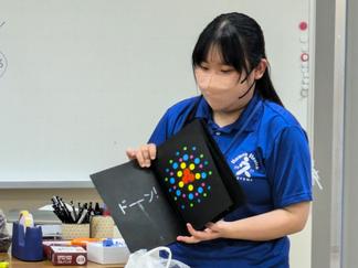 学生スタッフが進行をサポート