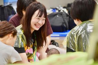 笑顔の学生