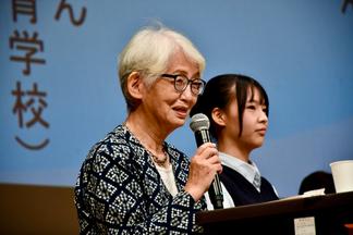コーディネーターは本学名誉教授で八女市男女共同参画推進審議会会長でもある狩野啓子氏