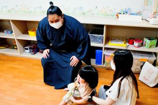 お相撲さんとのふれあい