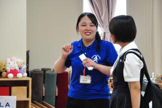 高校生の質問に答える在学生