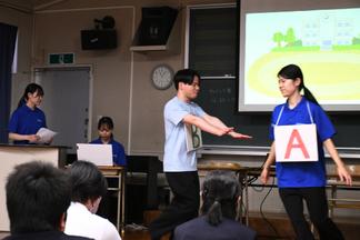 B太さんはA子さんを追いかけて困らせていました