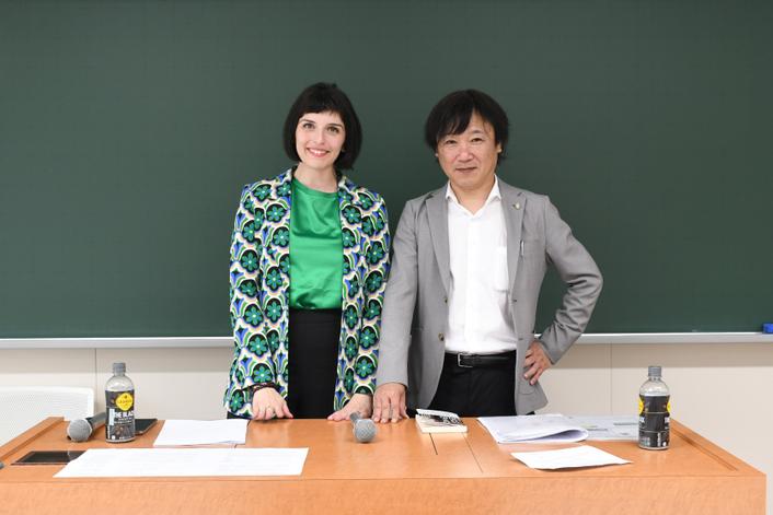 マルティーナ氏（左）と廣末先生（右）