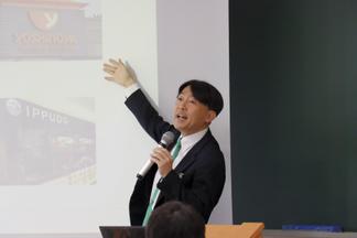 13名の先生が模擬授業を実施