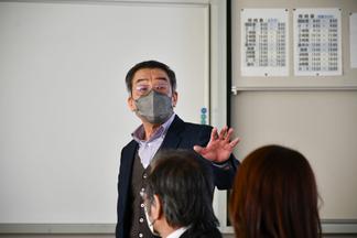 安永教授