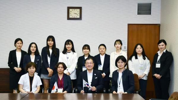 韓国・建陽大学の学生が看護学科で短期研修