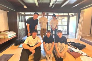 「うなぎの寝床」