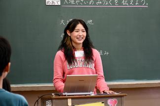 留学経験について紹介する学生