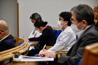多数の大学院生や教職員が参加