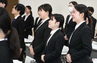 就活のための実践マナー講習