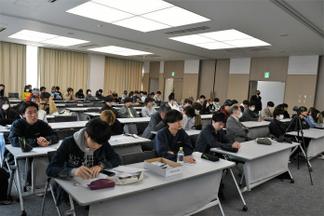 判定はオーディエンスの学生