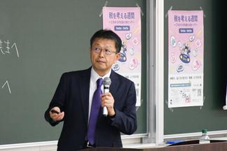 福岡国税局 課税第一部長 竹澤孝行氏