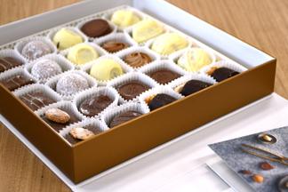 篠崎先生から参加者にお土産が振舞われました