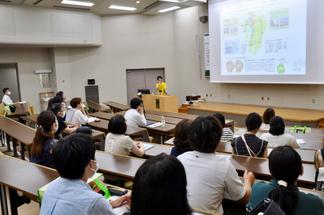 大学案内、入試説明会