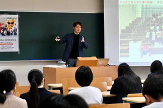 各学部による模擬授業の様子