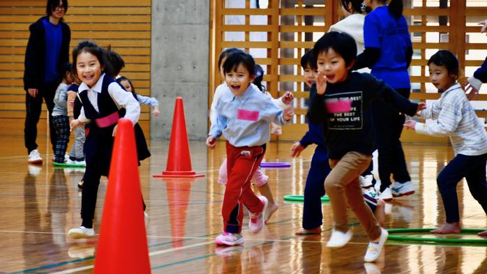 大学生と楽しく身体を動かそう！未就学児向け運動あそび教室を開催