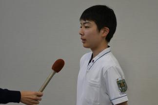 学生の詞を述べた代表学生