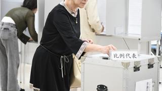 大学内に期日前投票所を開設、 学生が投票所運営を支援