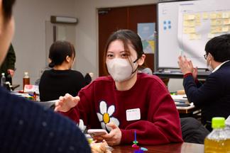 学生たちも積極的に意見を発表