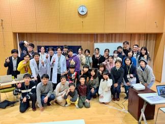 午前の部の参加者の皆さんと集合写真