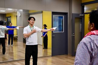 体操の動きについての説明も丁寧に行います