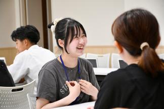 学生による座談会