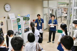 学生たちによるキャンパスツアー