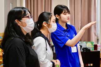 学生によるキャンパスツアー