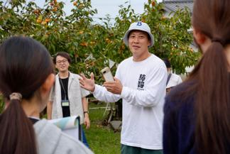 右田果樹園三代目社長の右田英嗣さんから話を聞きました