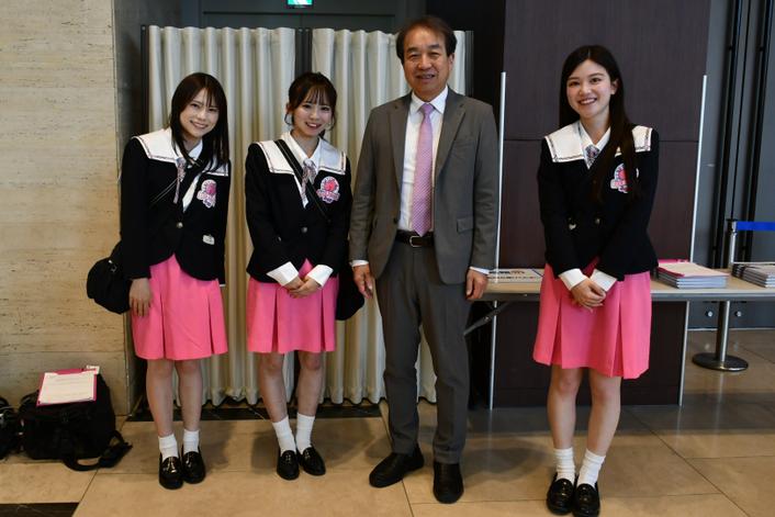 フェアでは、RKBラジオキャスター（Snappy）による生放送も行われました