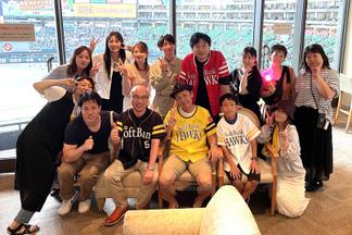 外科病棟の仲間とペイペイドームで野球観戦