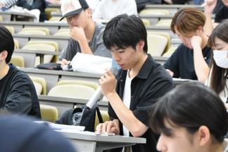 学生から様々なアイディアが出ました