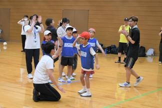 常に、望ましい行動には加点、不適切な行動は減点を受けます