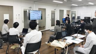 オンライン配信本部の様子