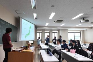 金田教授によるビジネスに関する授業